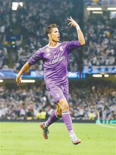 现更大的突 现更大的突